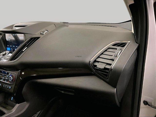 Used 2017 Ford Escape Titanium w/ Equipment Group 301A AWD/4WD image 15