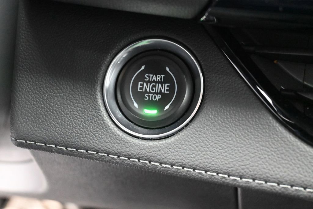 Used 2025 Buick Enclave Sport Touring AWD/4WD image 35