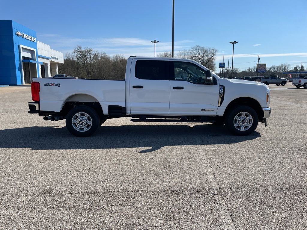 Used 2025 Ford F350 XLT image 6