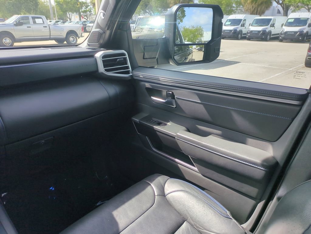 Used 2024 Toyota Tundra Platinum AWD/4WD image 18