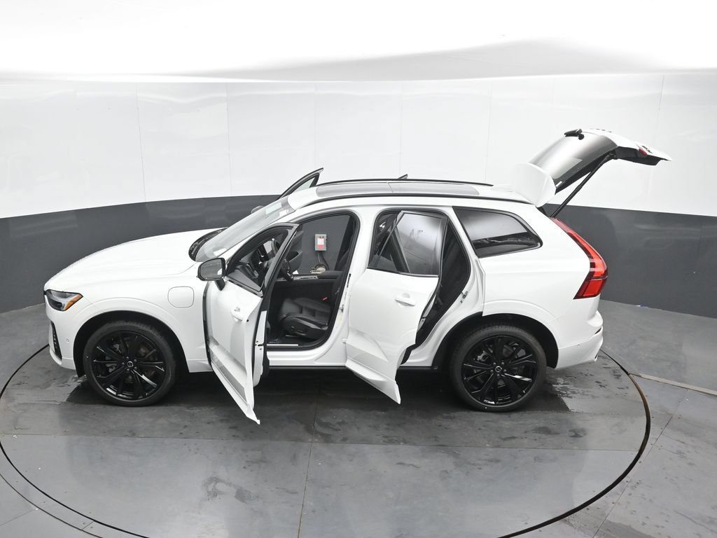 New 2026 Volvo XC60 T8 Ultra w/ Climate Package AWD/4WD image 43