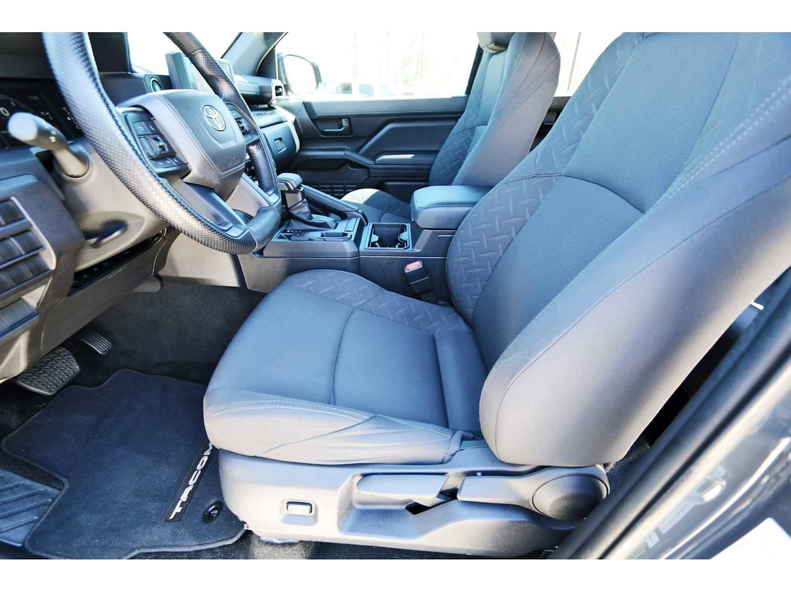 Used 2025 Toyota Tacoma SR image 11