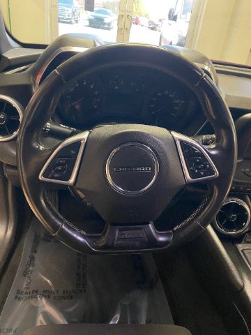 Used 2017 Chevrolet Camaro LT RWD image 18