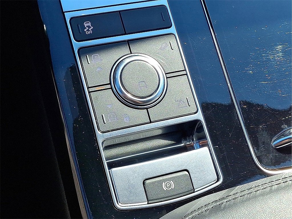 Used 2021 Land Rover Range Rover Westminster Edition image 28