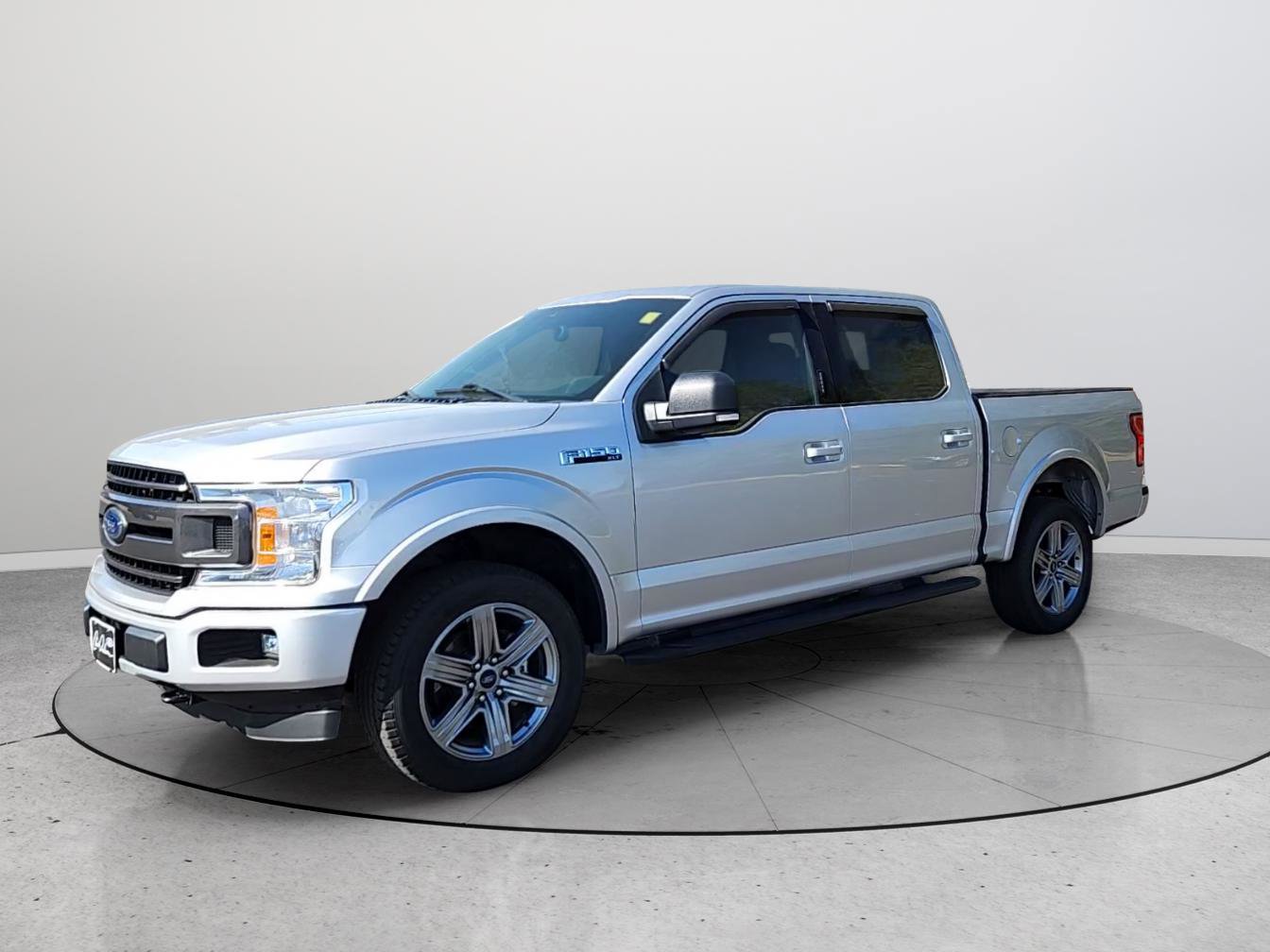Used 2019 Ford F150 XLT w/ Equipment Group 302A Luxury image 3