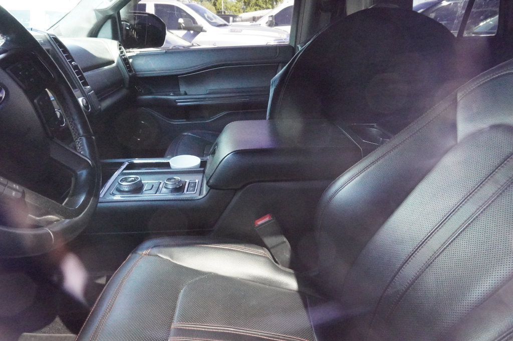 Used 2021 Ford Expedition Limited AWD/4WD image 9