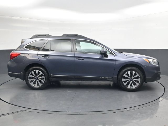 Used 2016 Subaru Outback 2.5i Limited AWD/4WD image 3