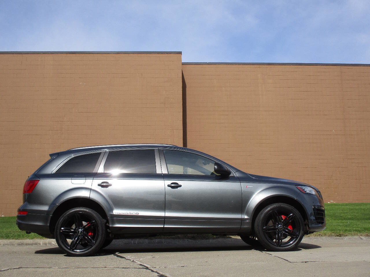 Used 2015 Audi Q7 3.0T S line Prestige w/ Sport Edition AWD/4WD image 57
