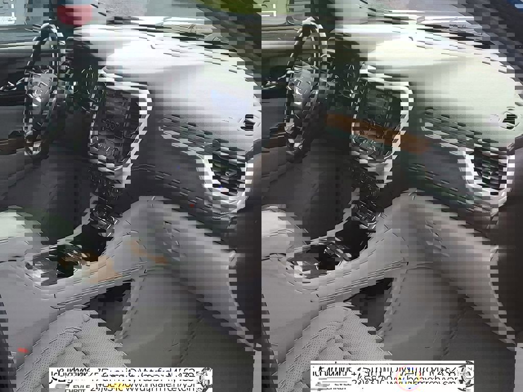 Used 2020 GMC Acadia SLE image 29