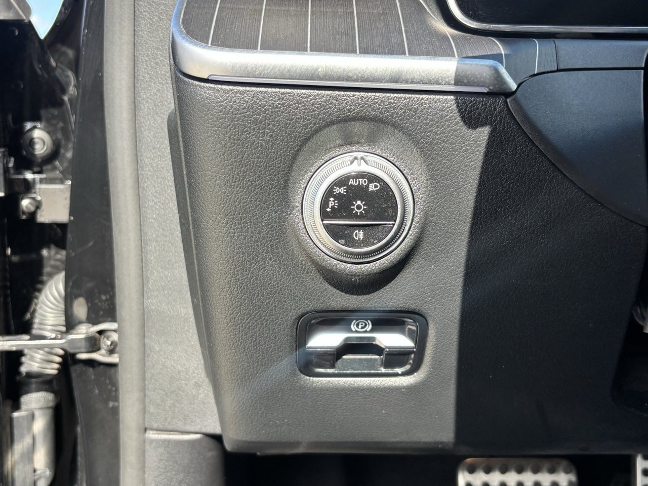 Used 2022 Mercedes-Benz C 300 Sedan image 31