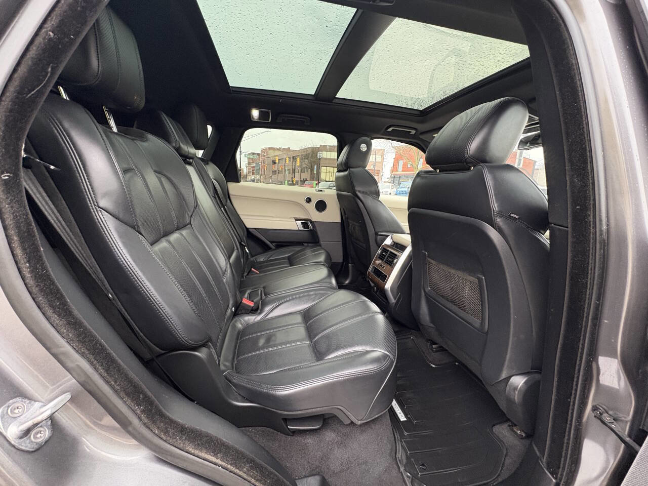 Used 2014 Land Rover Range Rover Sport HSE image 24