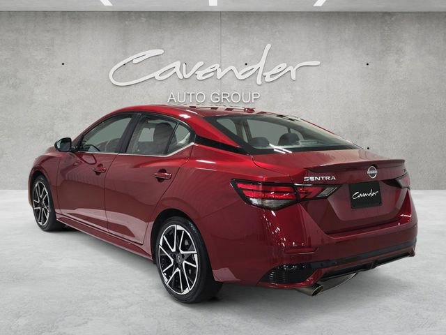 Certified 2025 Nissan Sentra SR FWD image 14