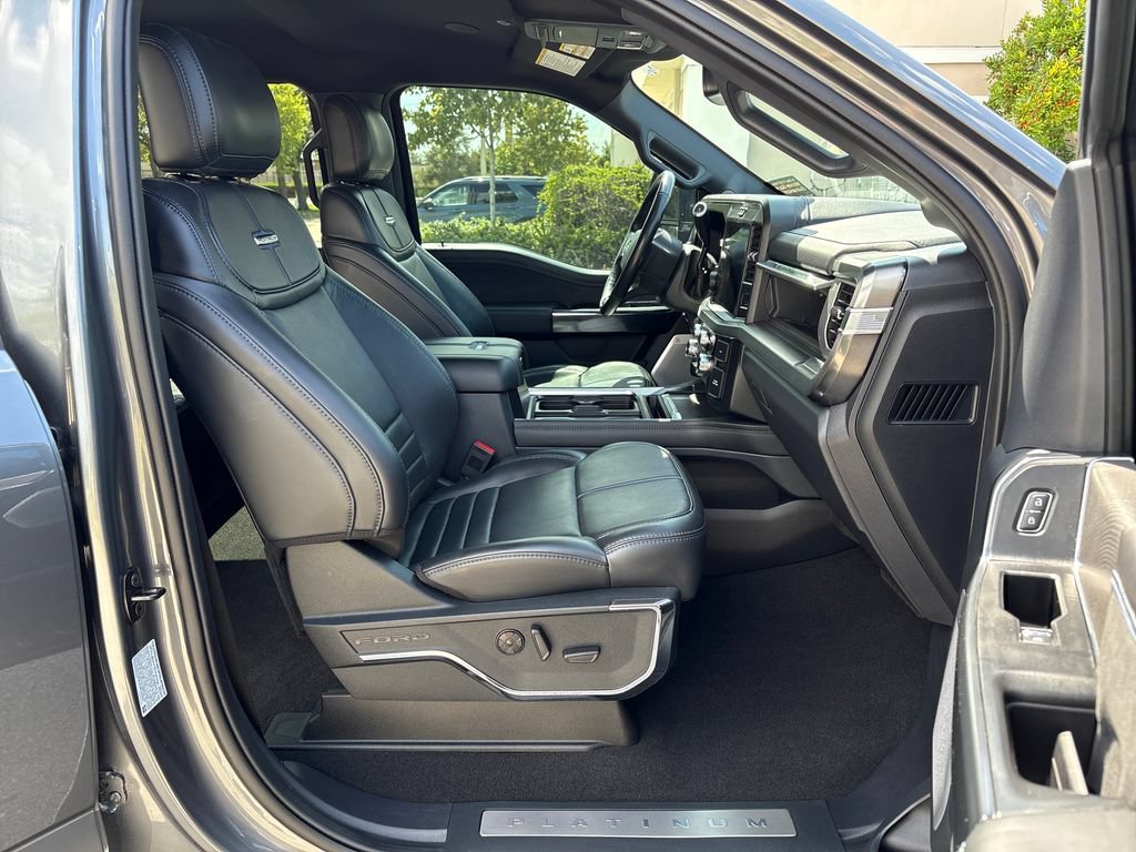 Certified 2025 Ford F250 Platinum w/ Tremor Off-Road Package AWD/4WD image 7