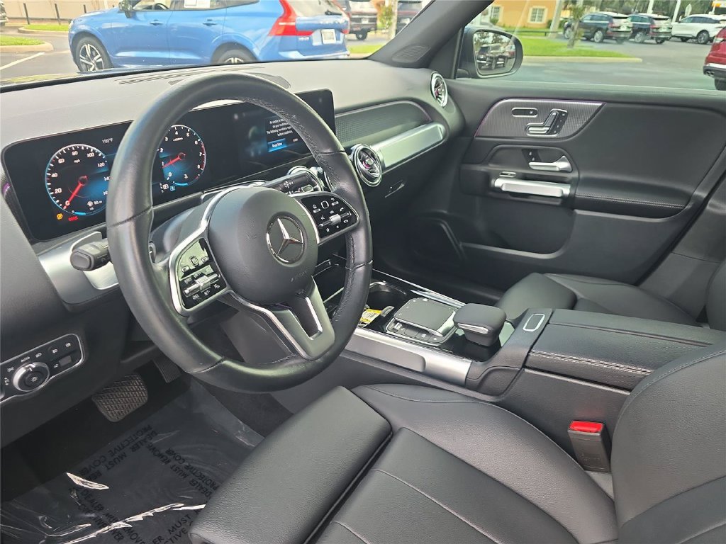 Used 2023 Mercedes-Benz GLB 250 4MATIC w/ Premium Package image 18
