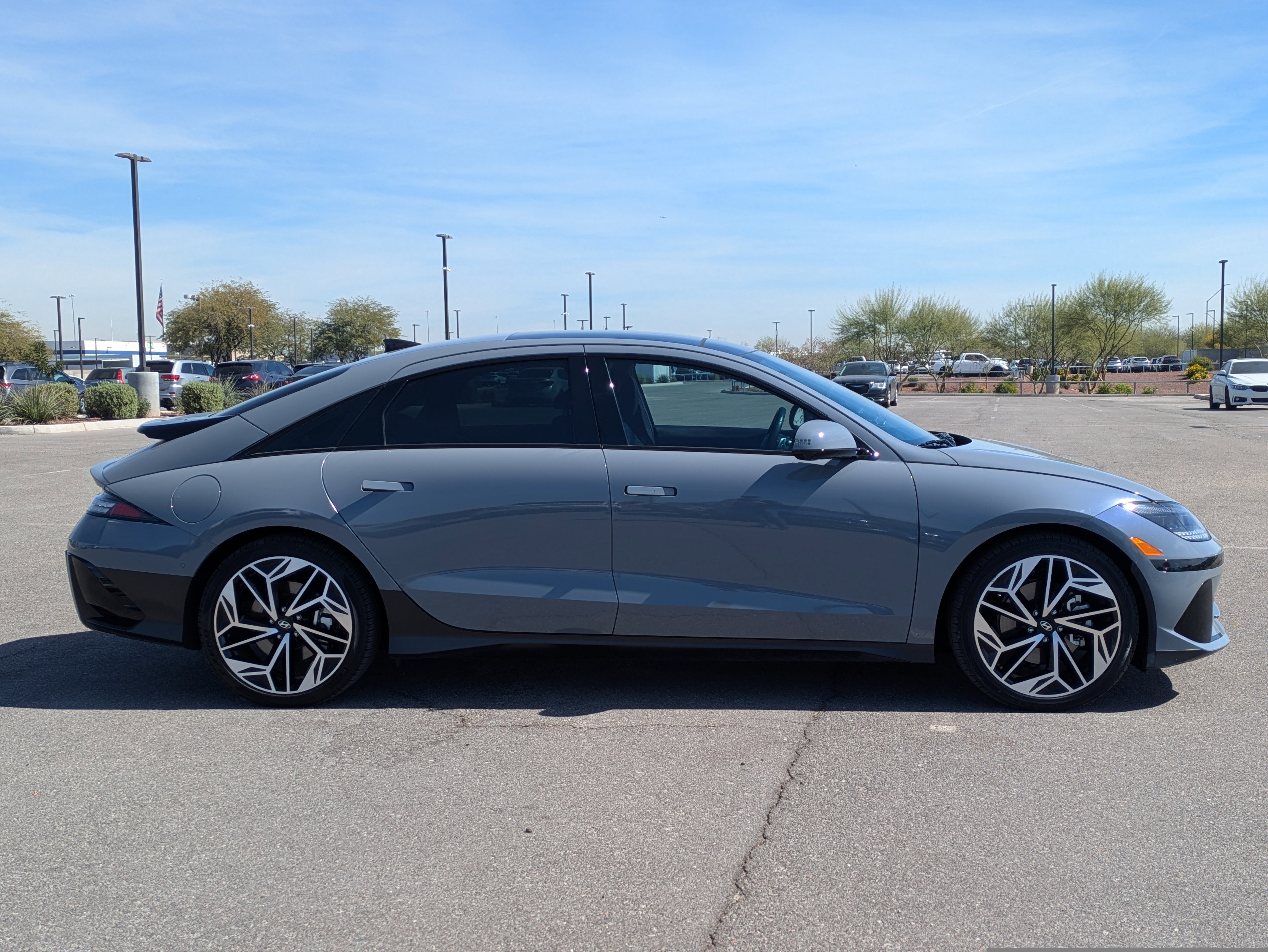 Used 2024 Hyundai Ioniq 6 Limited image 6