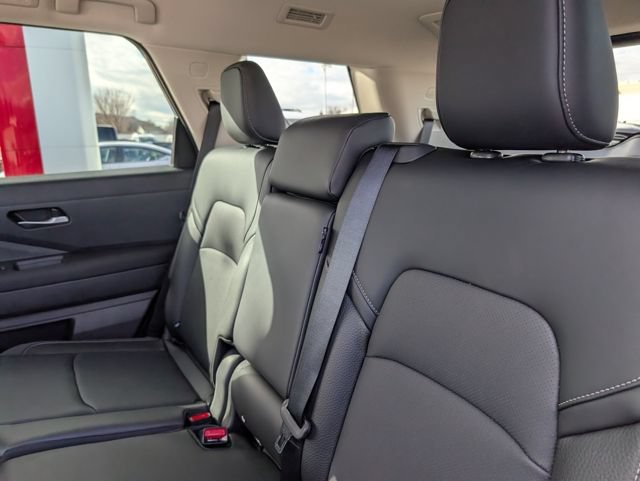 New 2026 Nissan Pathfinder SL AWD/4WD image 9