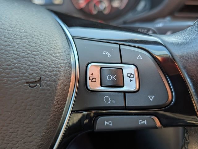 Used 2022 Volkswagen Passat 2.0T R-Line image 23