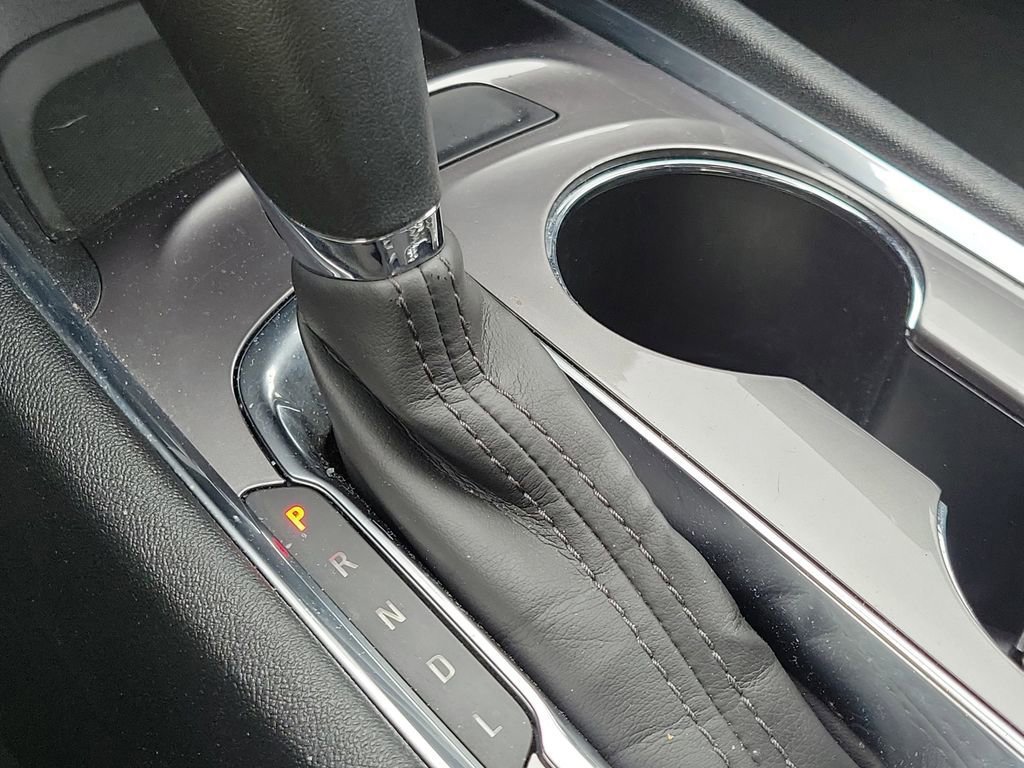 Used 2020 Chevrolet Malibu LT FWD image 29
