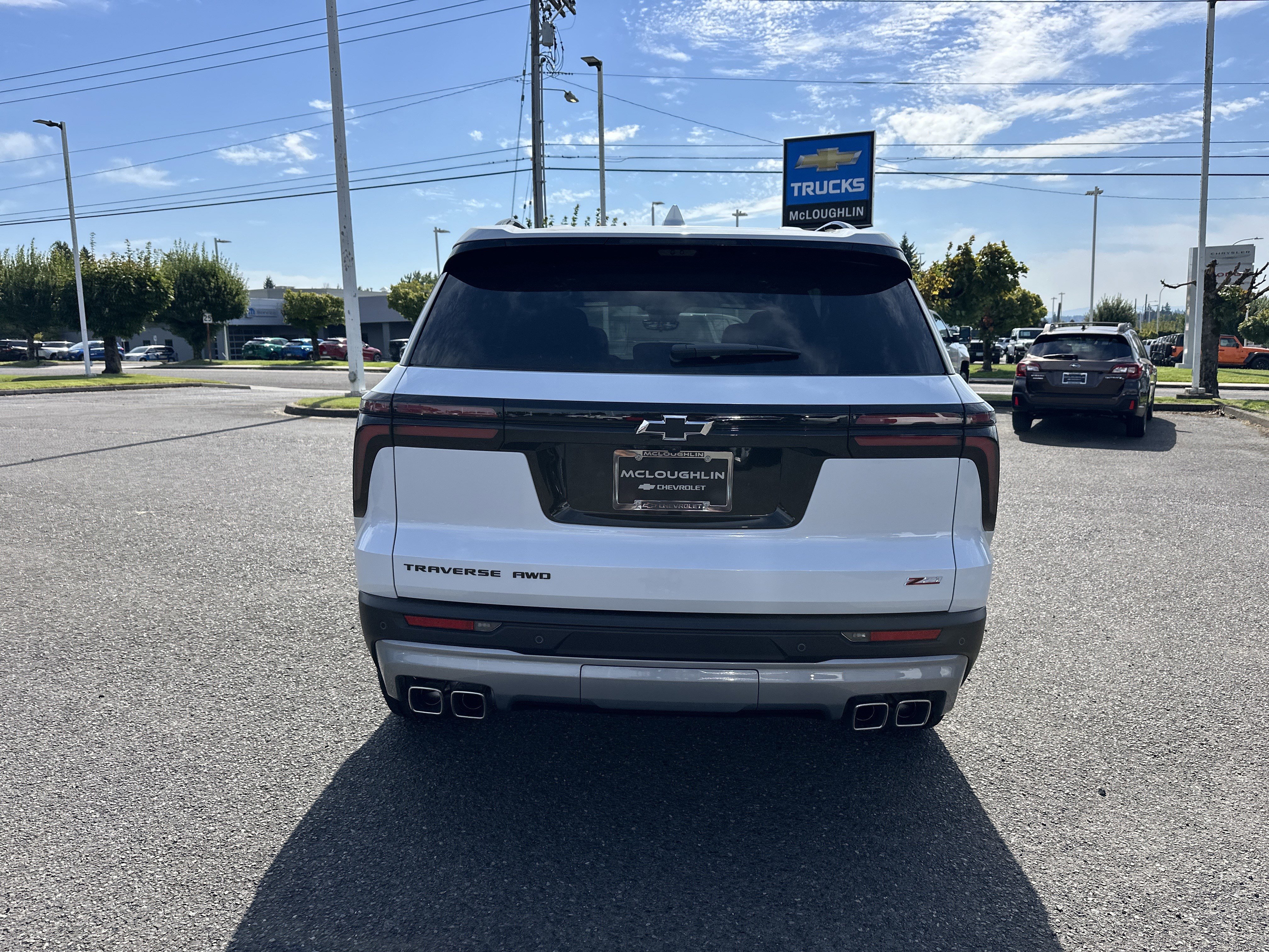 New 2026 Chevrolet Traverse Z71 w/ Enhanced Driving Package image 4