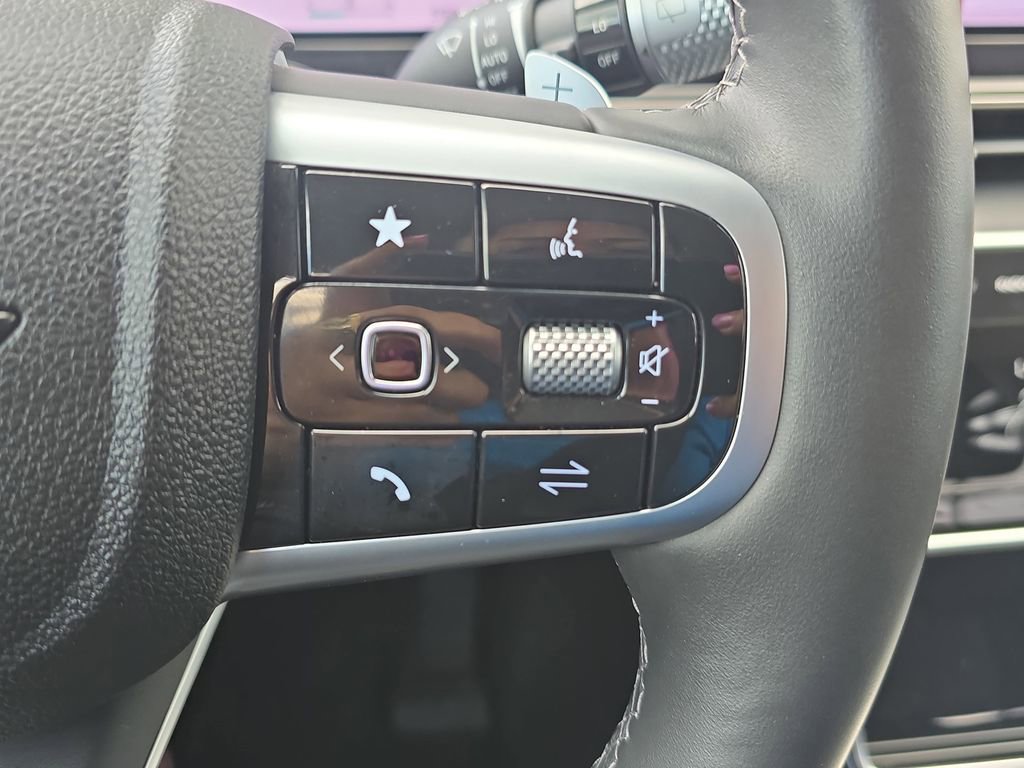 Used 2025 Genesis GV80 2.5T image 18