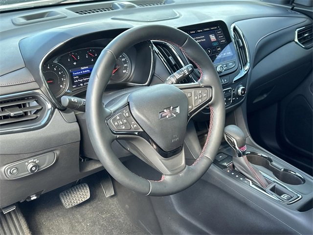 Used 2023 Chevrolet Equinox RS w/ RS Leather Package image 17