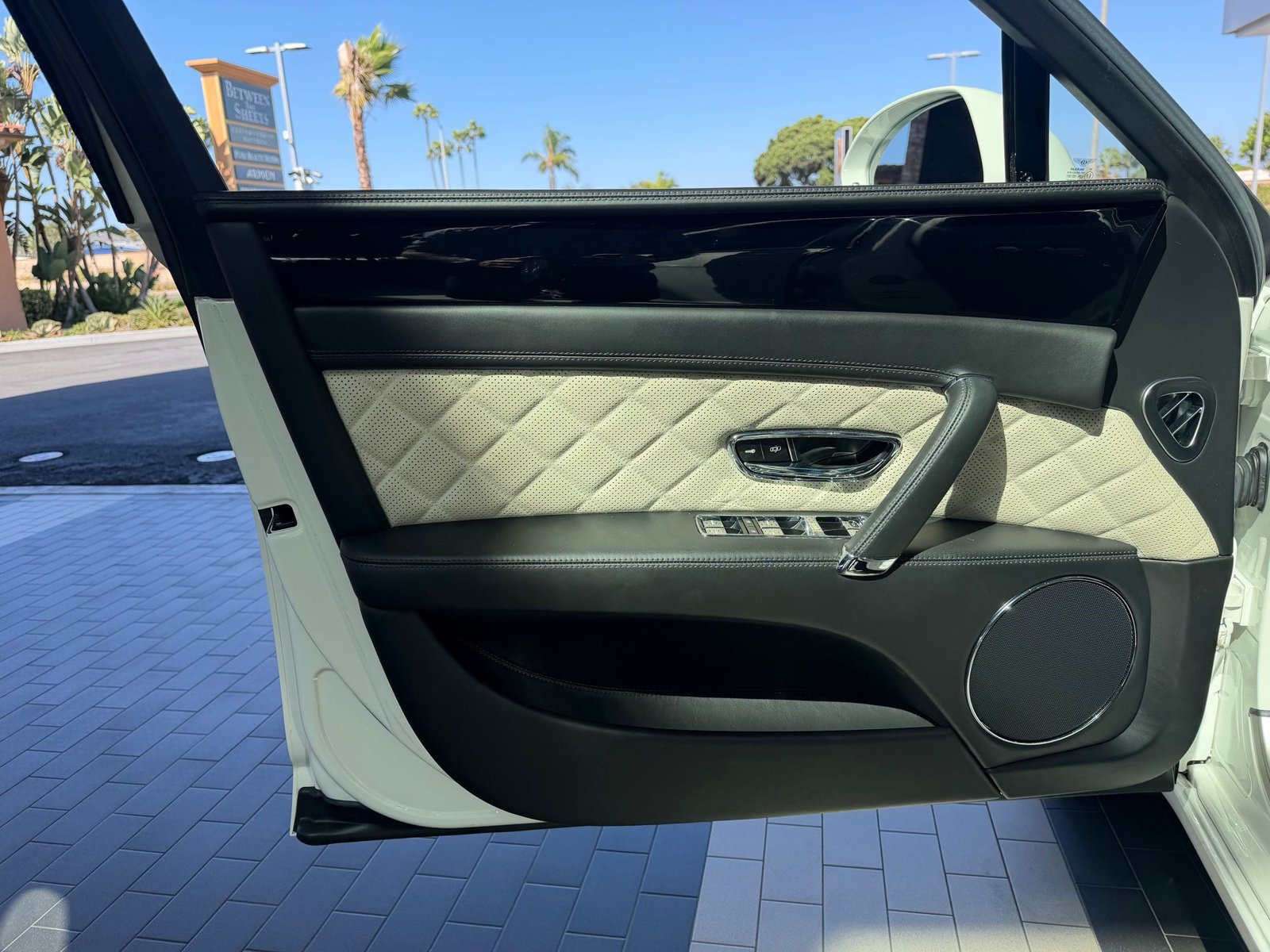 Certified 2018 Bentley Flying Spur S V8 AWD/4WD image 15
