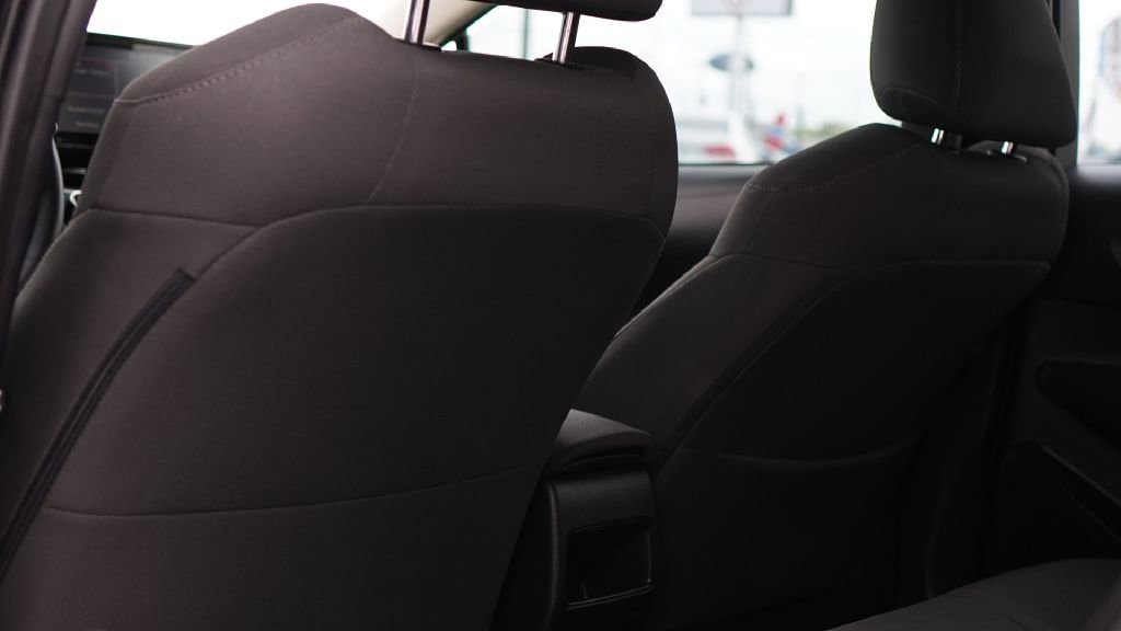 Used 2021 Toyota Corolla LE image 8