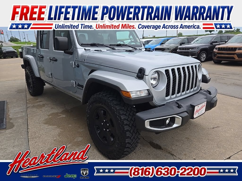 Used 2023 Jeep Gladiator Sport AWD/4WD image 14
