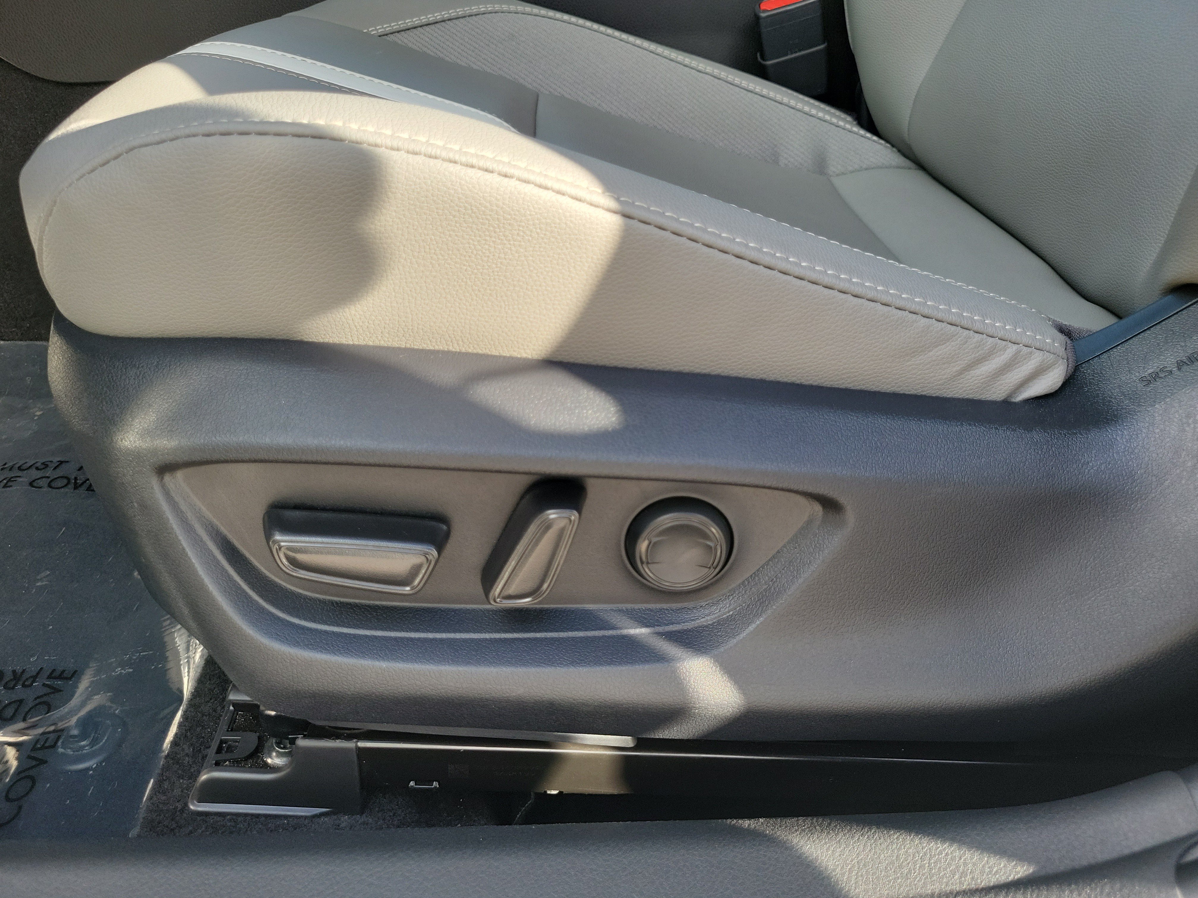 Used 2026 Toyota Camry SE FWD image 12