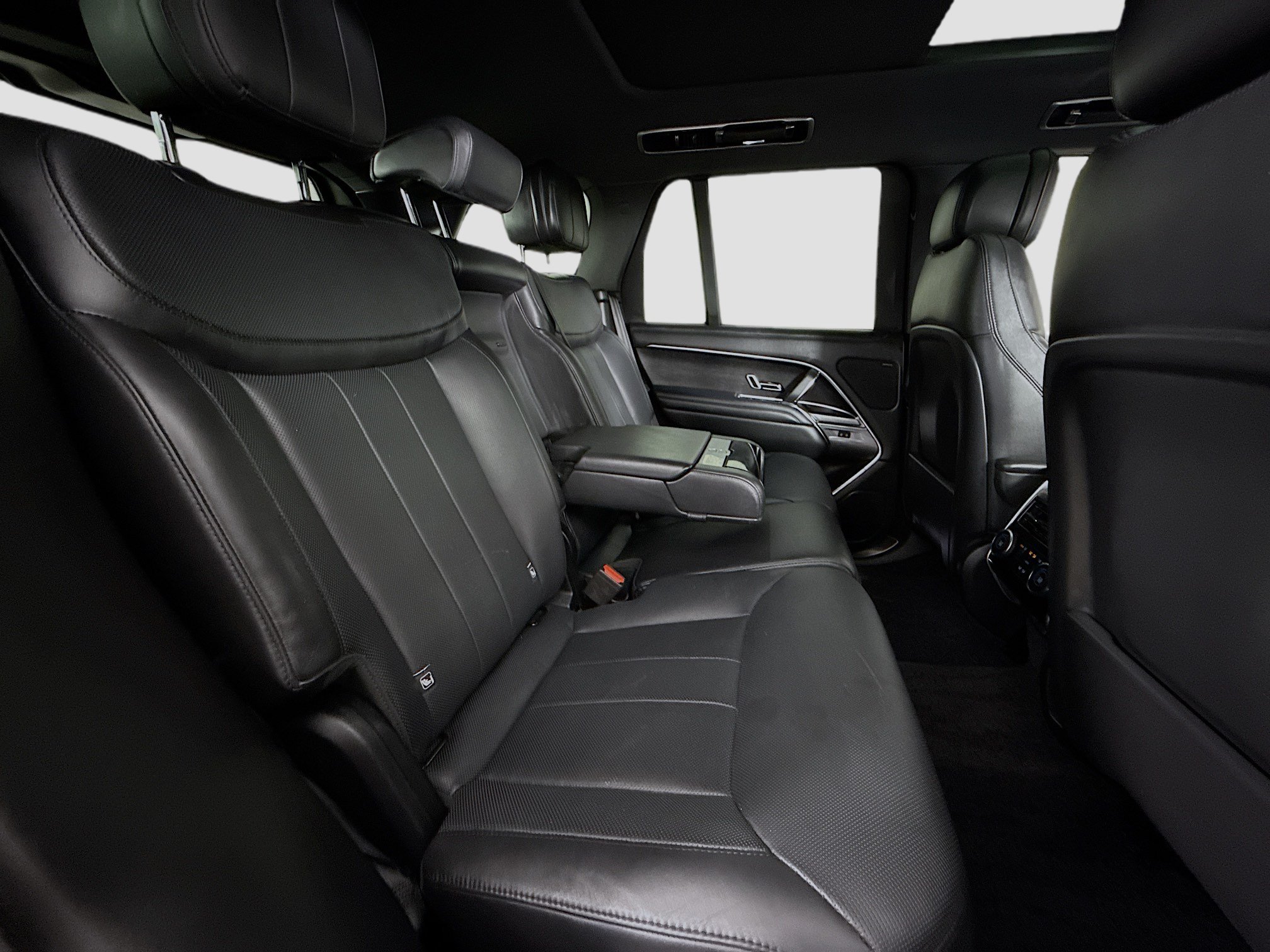 Used 2023 Land Rover Range Rover SE AWD/4WD image 30