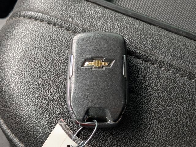 Used 2021 Chevrolet Silverado 2500 LT w/ Convenience Package image 31