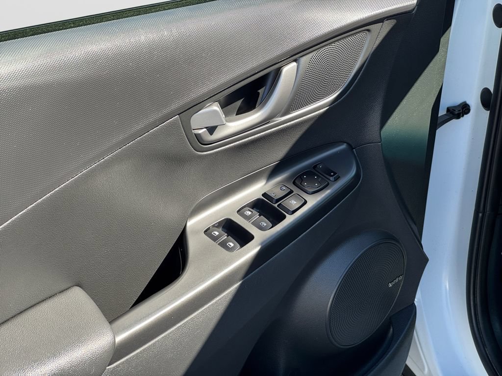 Used 2020 Hyundai Kona Ultimate FWD image 9