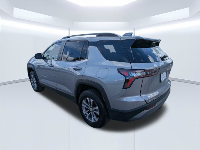 Used 2025 Chevrolet Equinox LT w/ Convenience Package II FWD image 7
