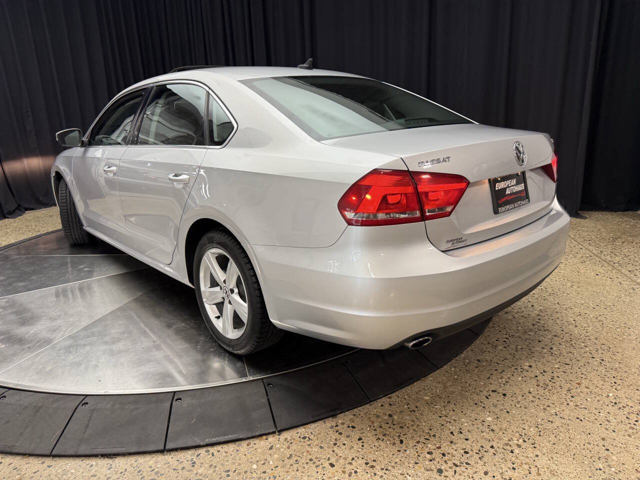 Used 2013 Volkswagen Passat 2.5 SE FWD image 6