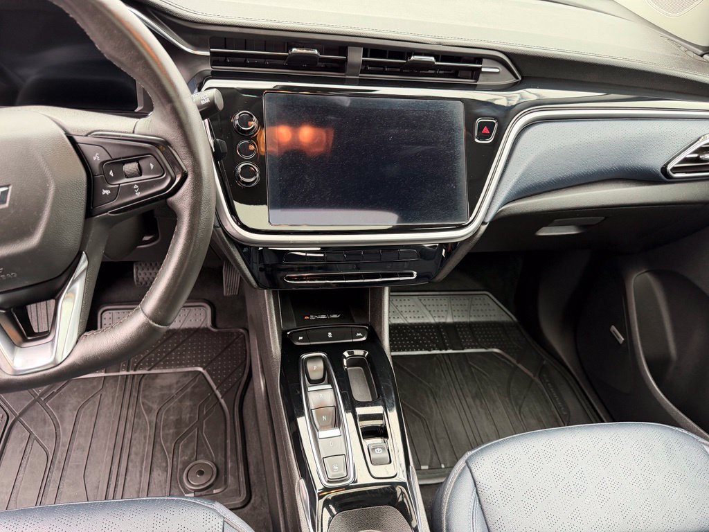 Used 2023 Chevrolet Bolt EUV Premier w/ Sun & Sound Package FWD image 23