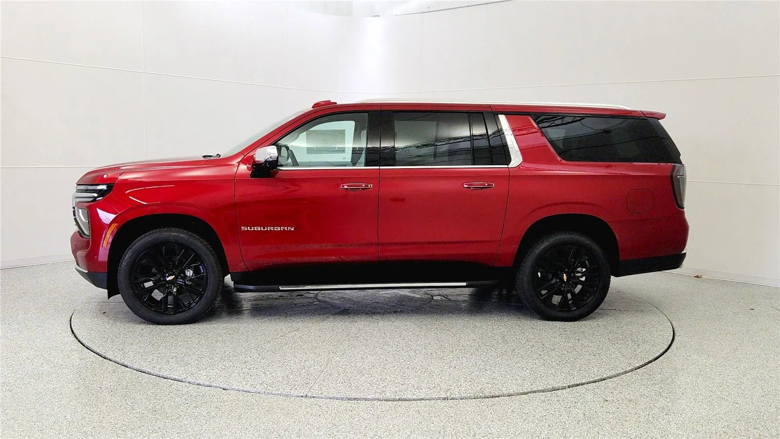 New 2026 Chevrolet Suburban Premier image 4