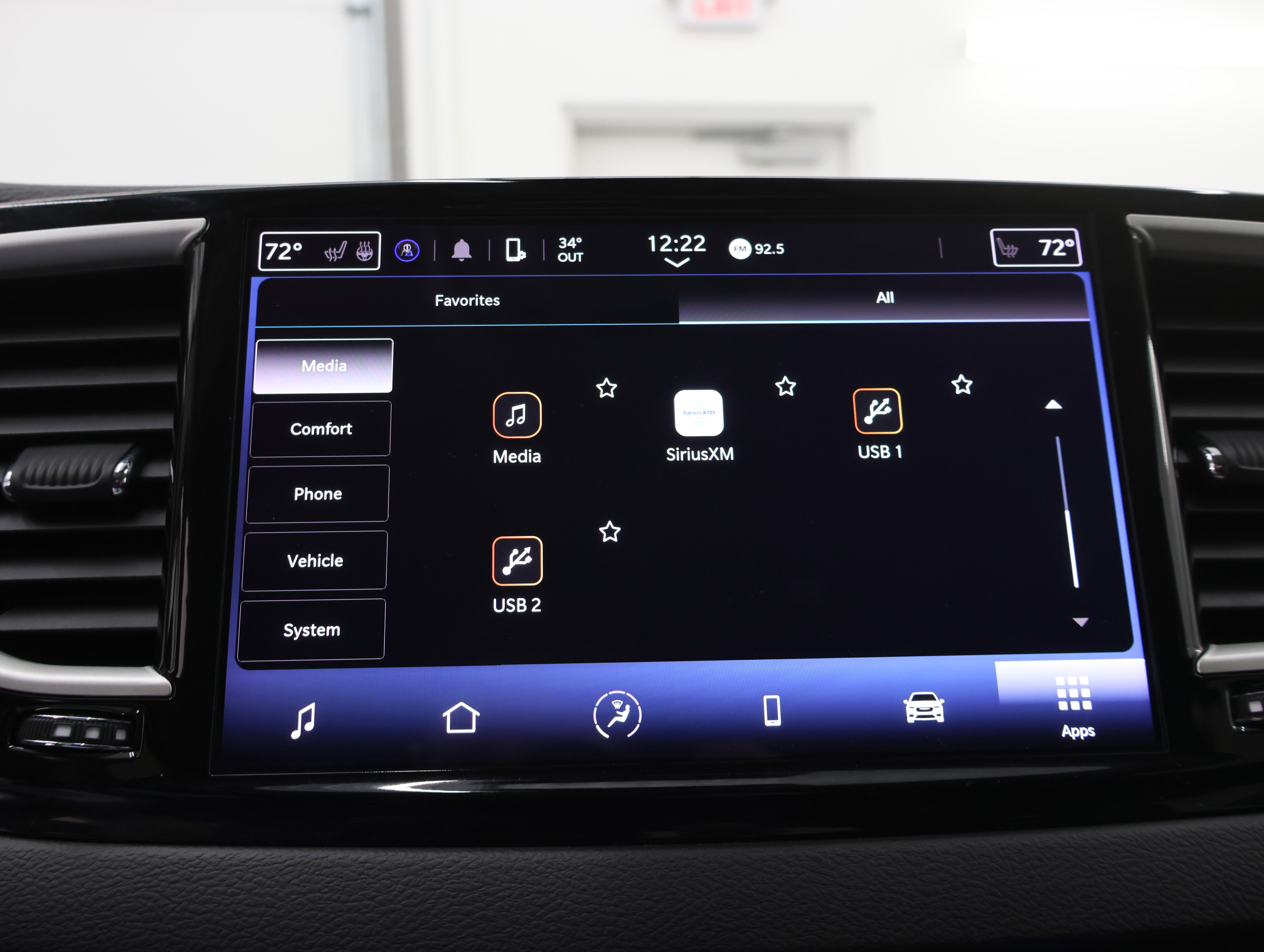 Used 2024 Chrysler Pacifica Touring-L FWD image 59