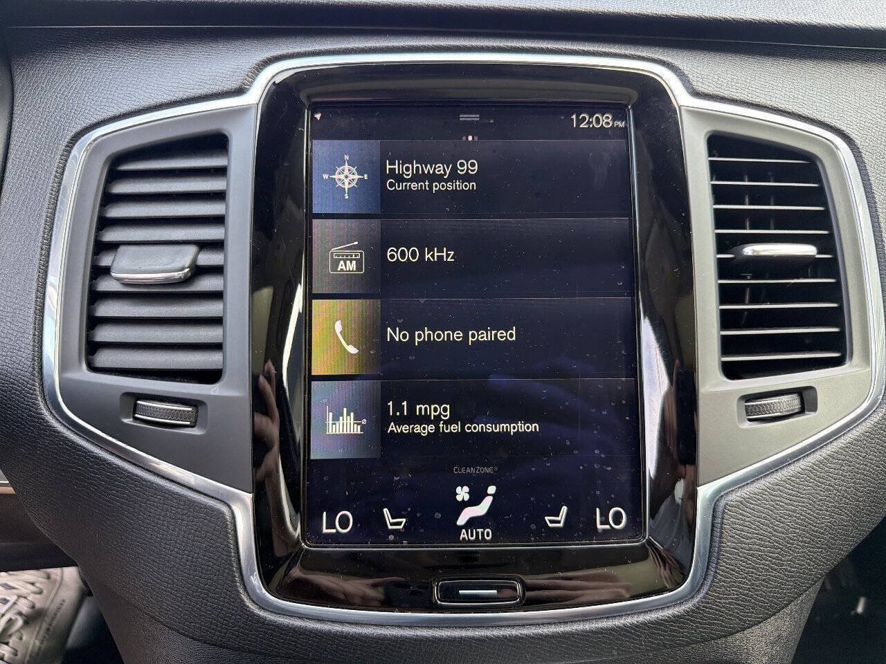 Used 2018 Volvo XC90 T5 Momentum w/ Convenience Package AWD/4WD image 30