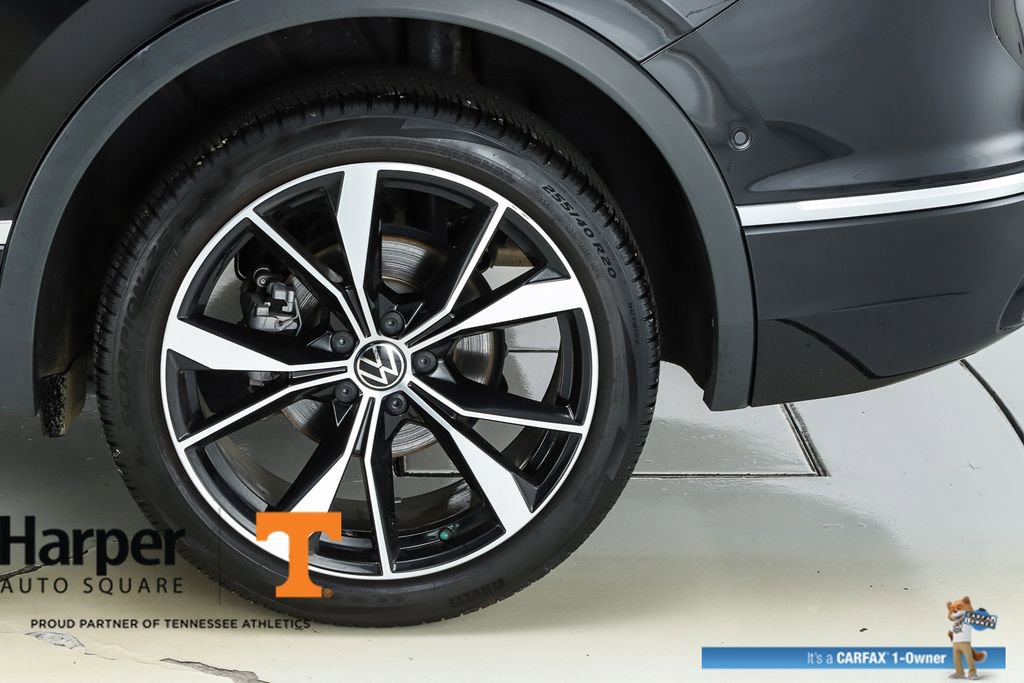 Used 2024 Volkswagen Tiguan SEL R-Line image 6