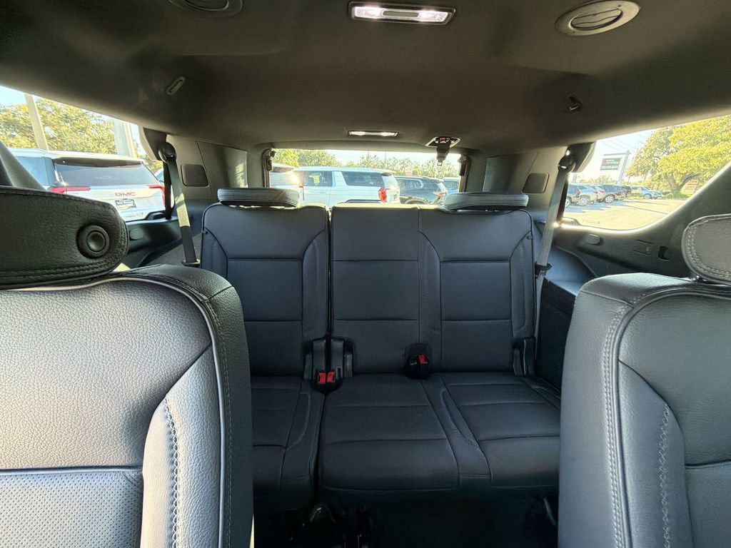 Certified 2025 GMC Yukon Denali image 9