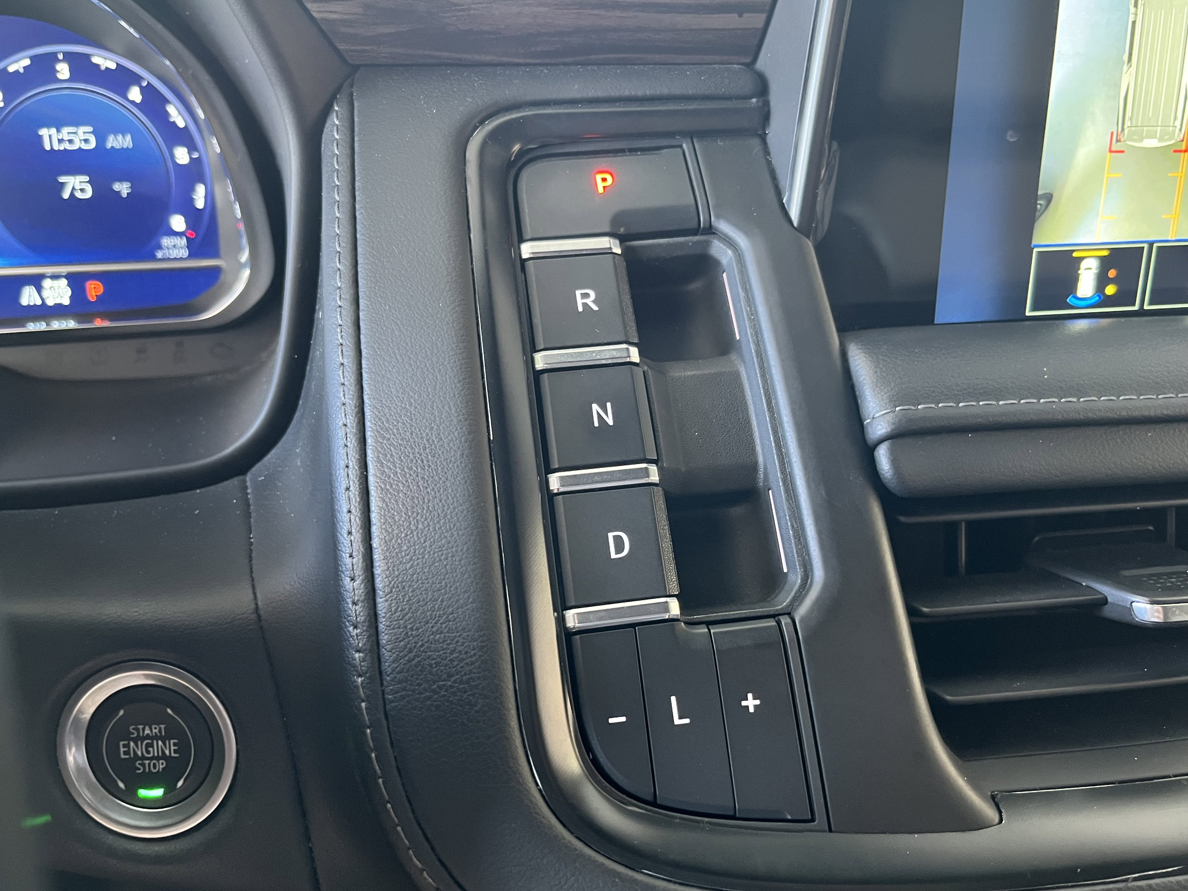 Used 2022 Chevrolet Tahoe LT w/ Luxury Package image 29