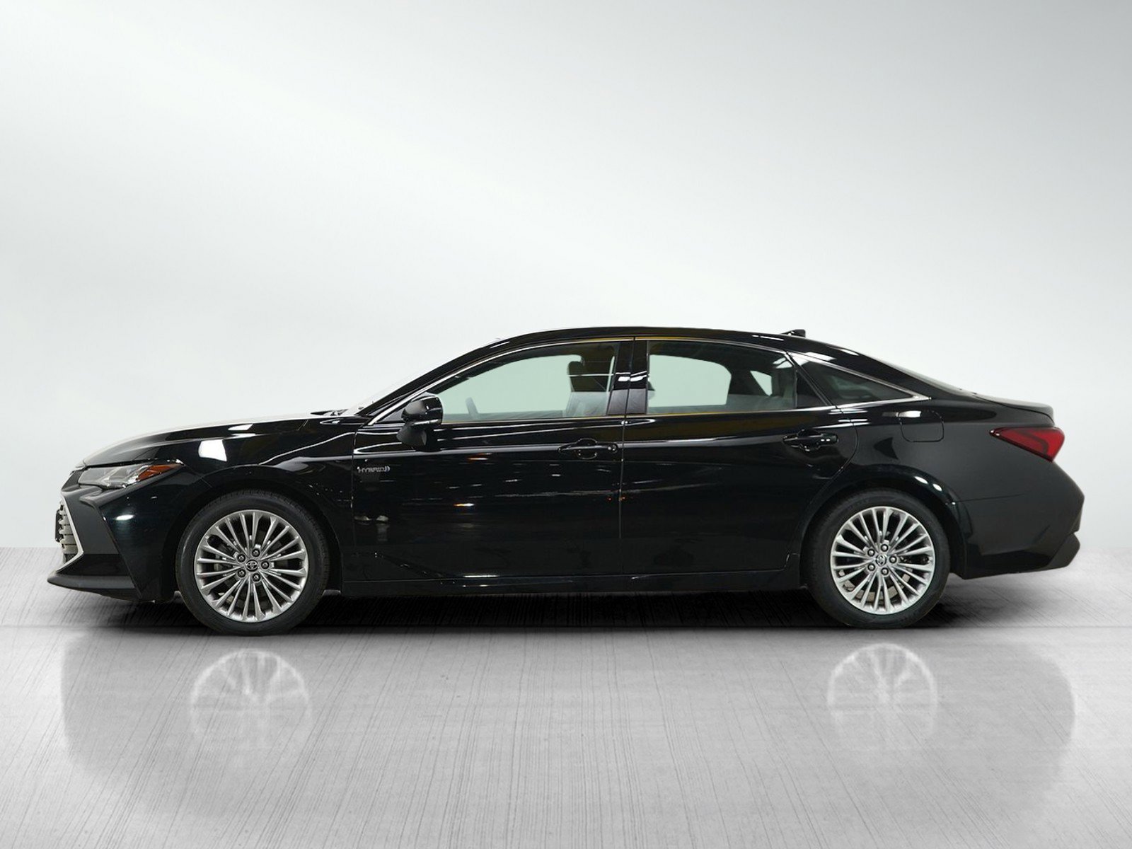 Used 2021 Toyota Avalon Limited w/ Advanced Safety Package FWD image 2