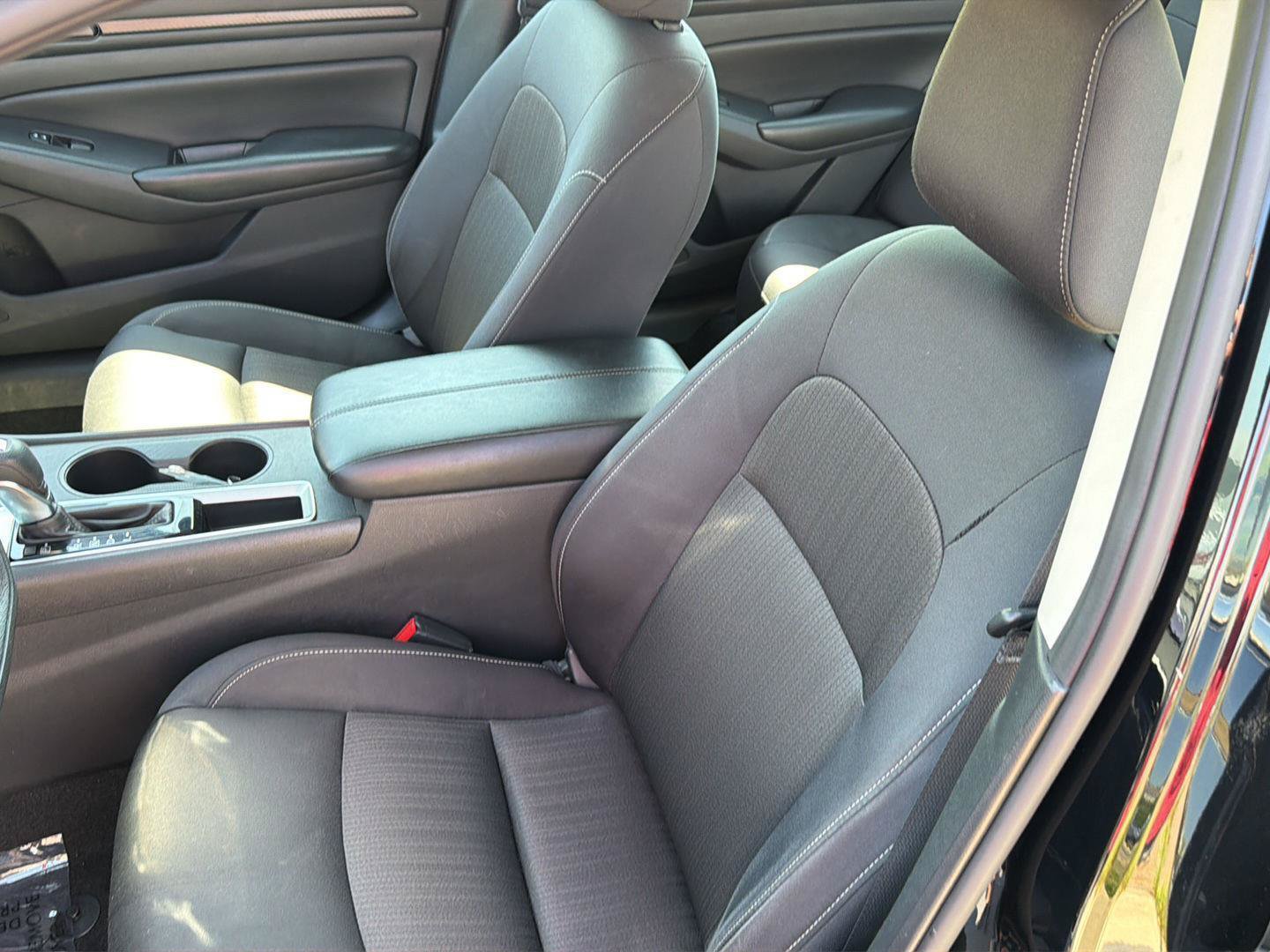 Used 2024 Nissan Altima 2.5 S FWD image 28
