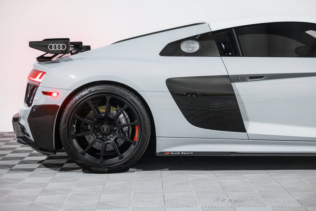 Used 2018 Audi R8 V10 plus AWD/4WD image 6