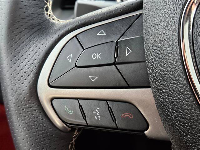 Used 2016 Dodge Challenger SRT Hellcat RWD image 23