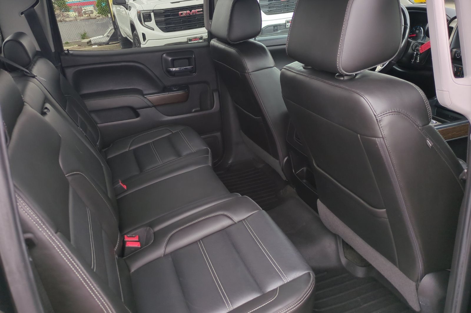 Used 2018 GMC Sierra 1500 Denali w/ Denali Ultimate Package AWD/4WD image 17