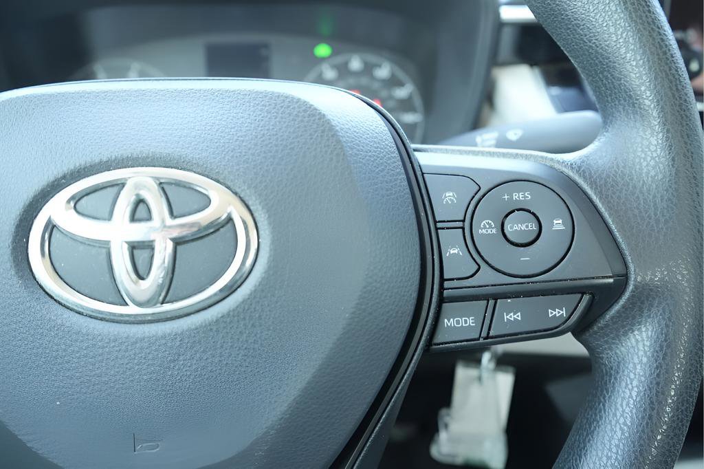 Used 2024 Toyota Corolla XLE image 27