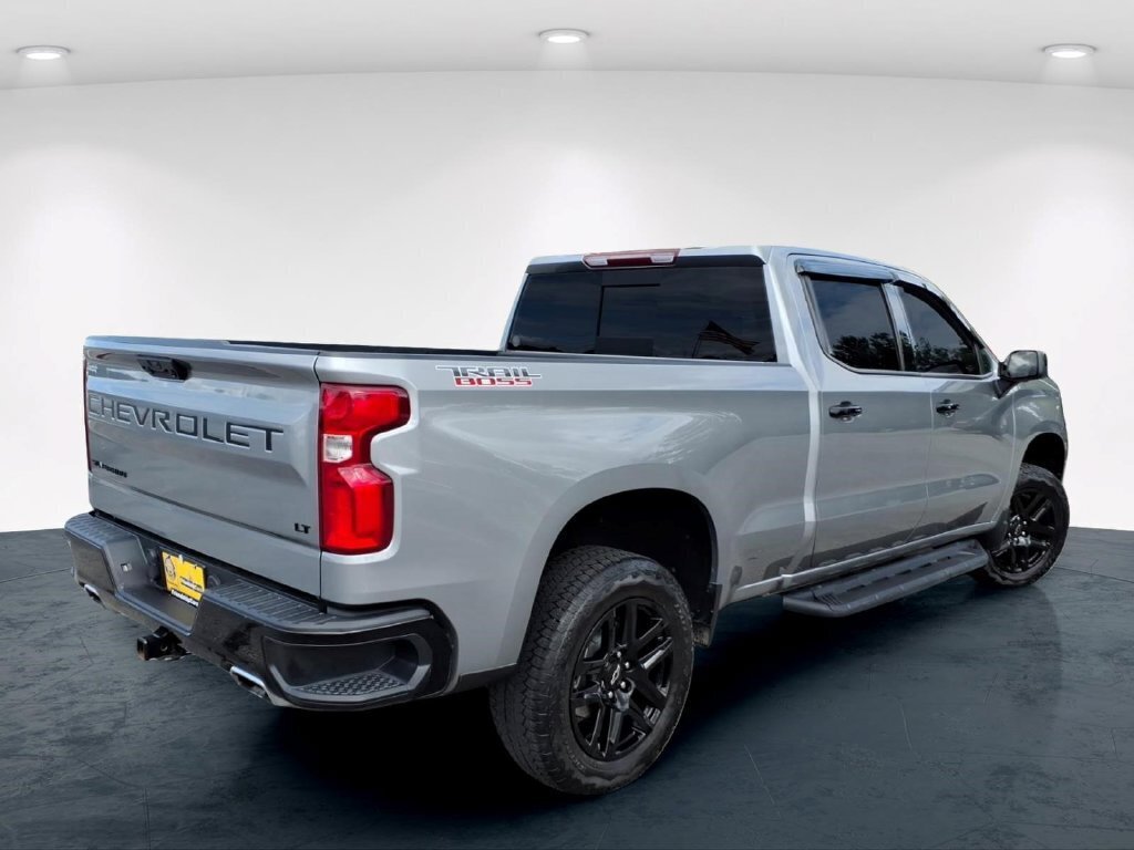 Used 2024 Chevrolet Silverado 1500 LT Trail Boss w/ Convenience Package II AWD/4WD image 8