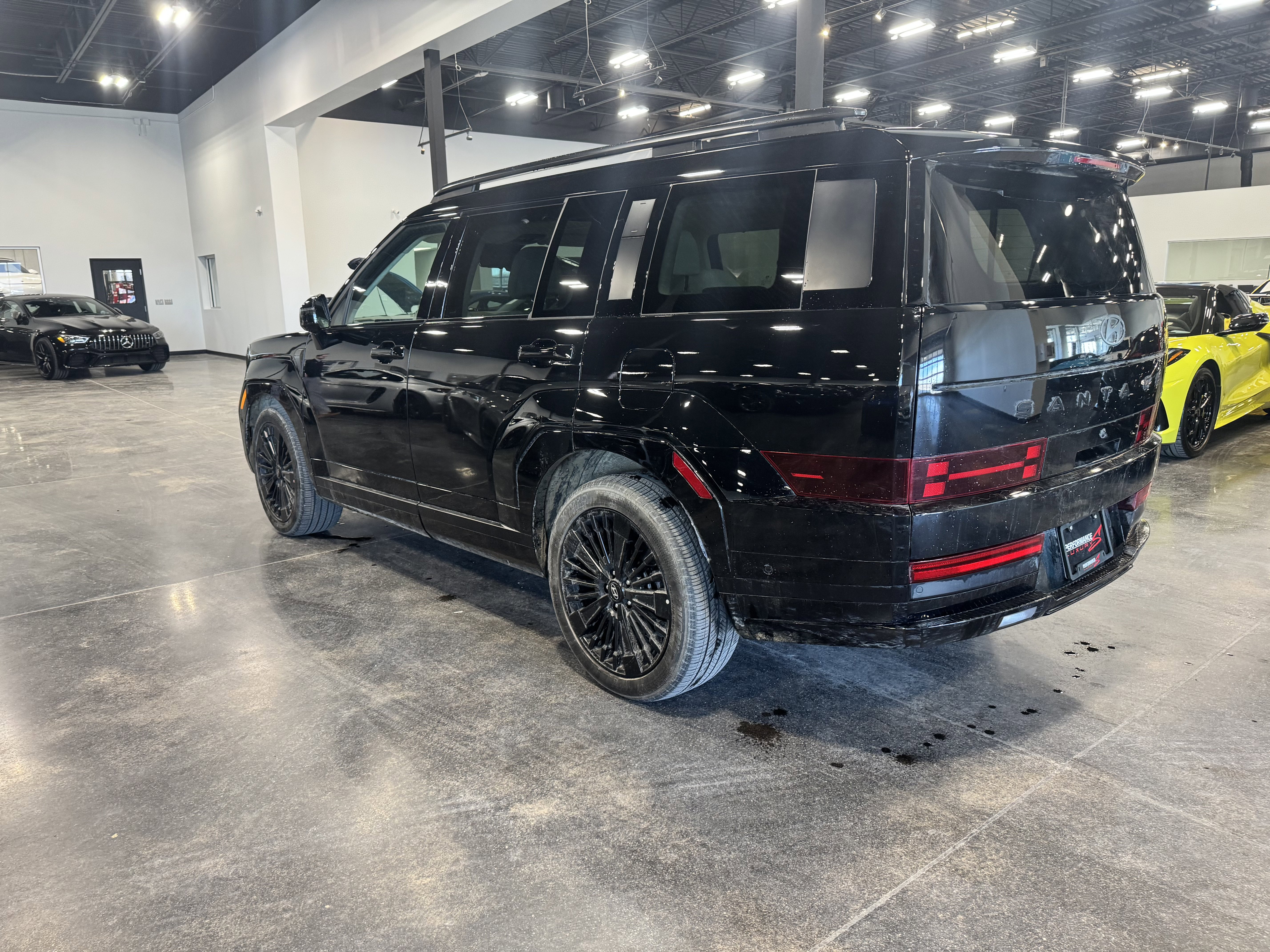 Used 2025 Hyundai Santa Fe Calligraphy image 2