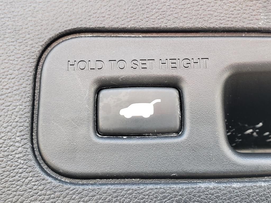 Certified 2024 Acura MDX SH-AWD w/ Technology Package image 10